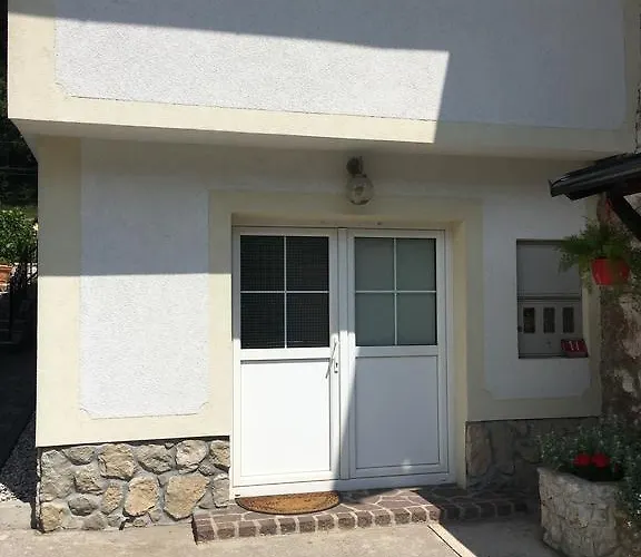 Ta5ek Apartment Jesenice